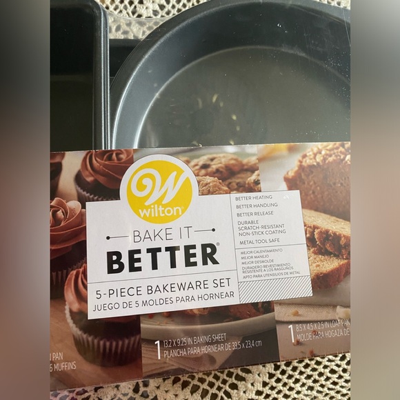 Wilton Baking Set - Picture 6 of 6